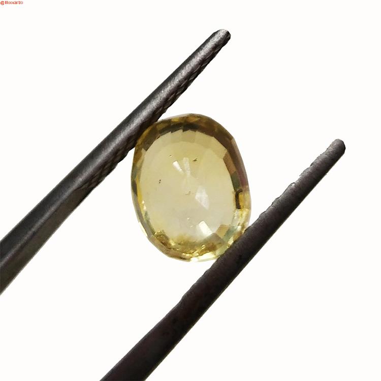 yellow sapphire – pukhraj (ceylonese) medium size premium